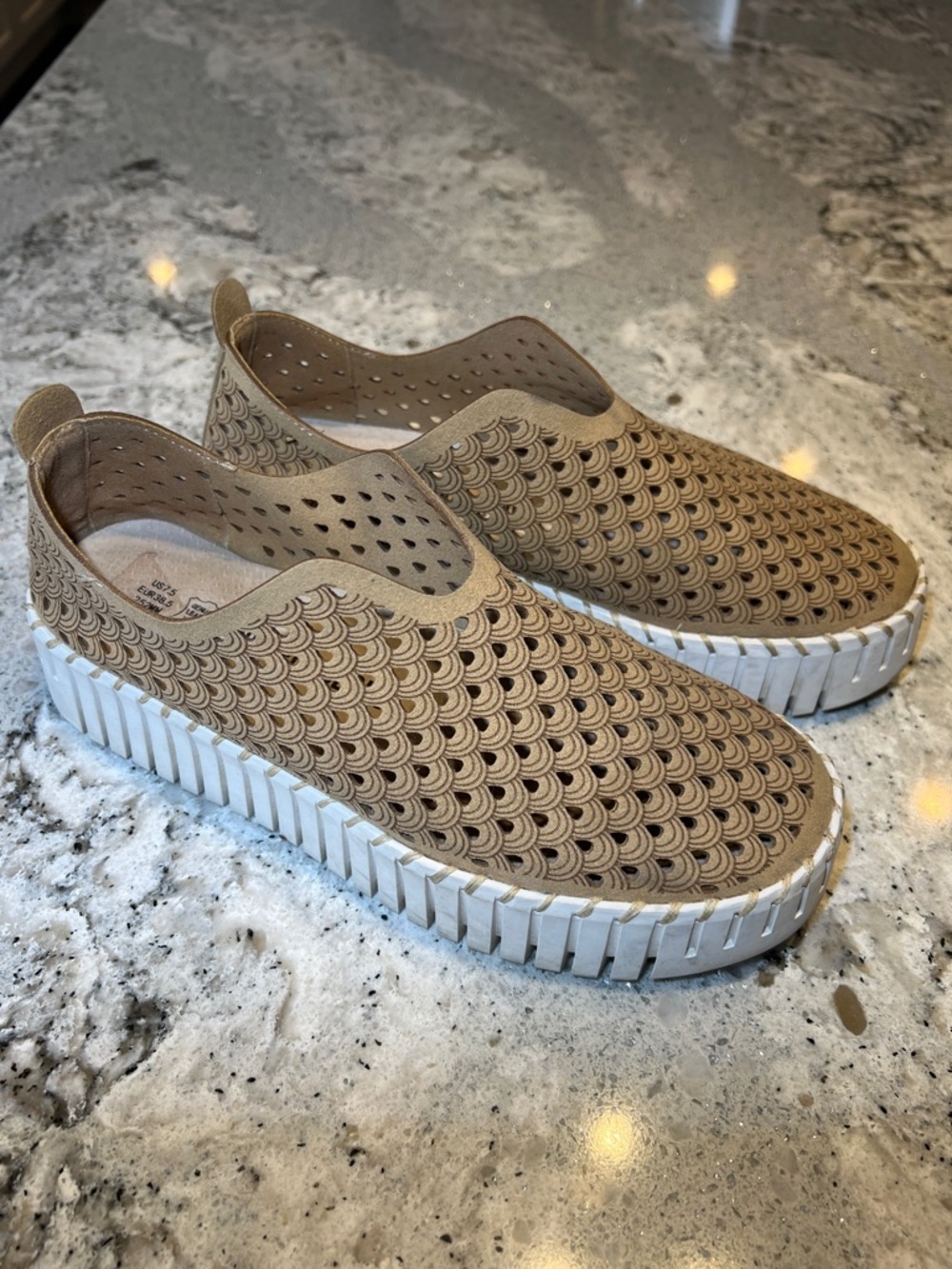 Project Cloud Memory Foam Platform Sneakers - Tan/Latte - Women's Size 7.5